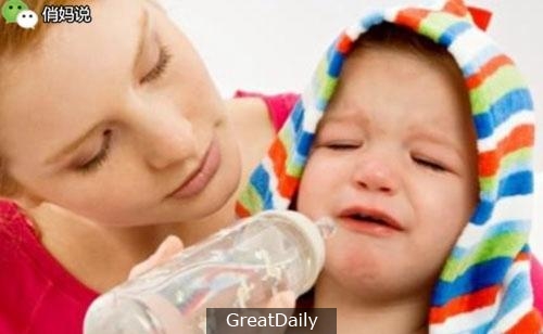 關於寶寶喝水，你可能真的做錯了！